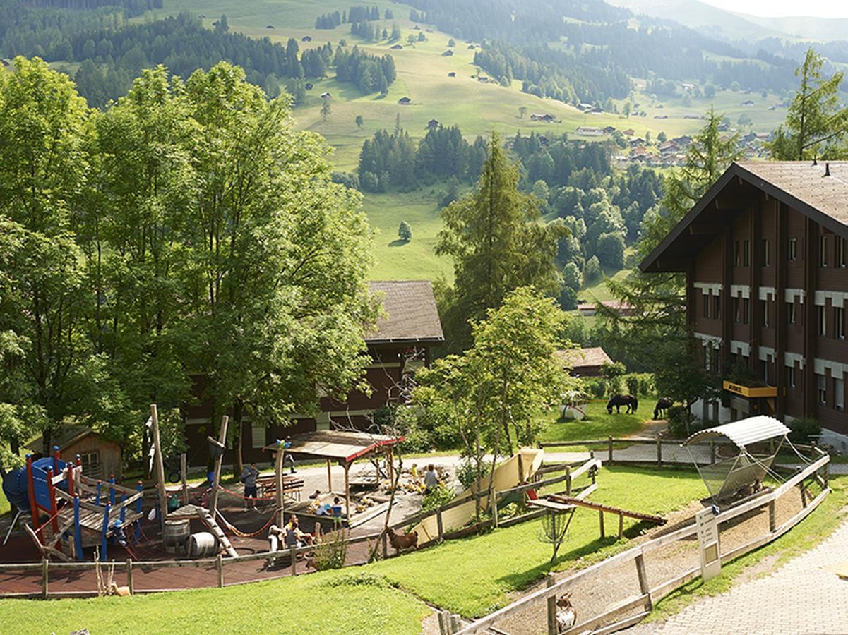 Reka-Feriendorf Lenk Hotel Exterior photo